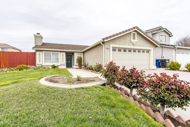 Foto del edificio - Beautiful Spacious Country Living Home!