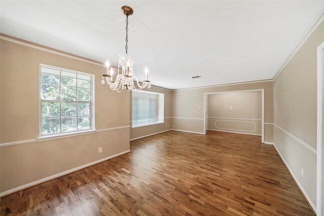 Foto del edificio - 4406 Rosebay Dr