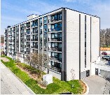 Building Photo - The Woodside - Spadina Suites