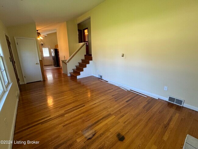 Building Photo - 5814 Cole Ave