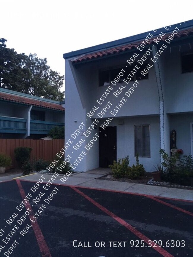 Foto del edificio - 1009 Murrieta Blvd