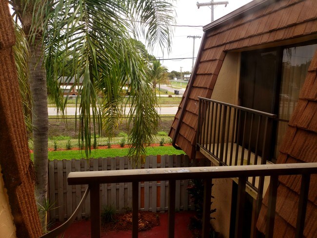 Foto del edificio - 1440 N Lawnwood Cir