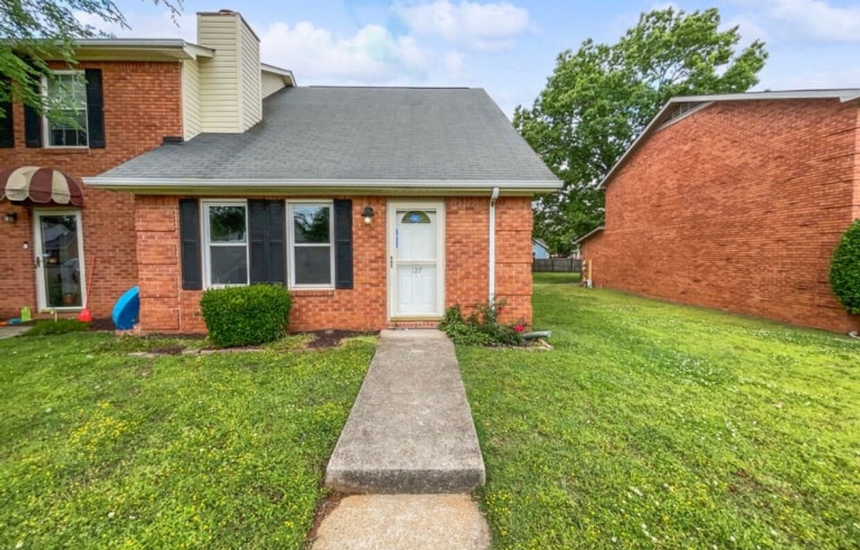 Foto principal - Charming 2BR House in Smyrna