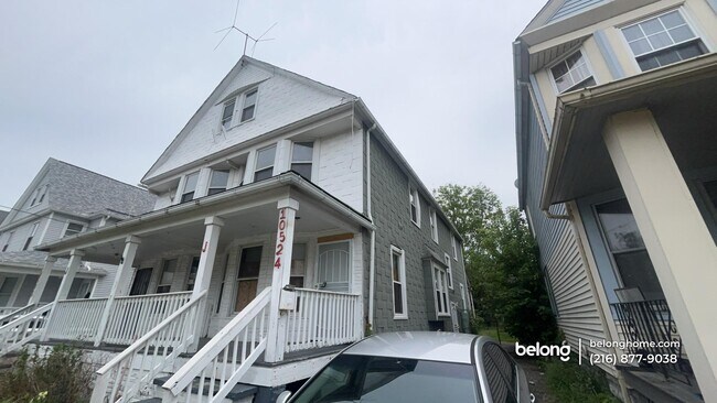 Building Photo - 10524 Helena Ave