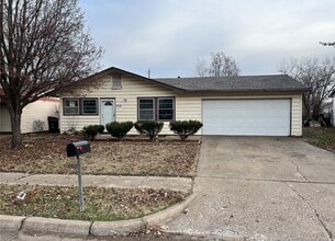 Building Photo - 414 Cumberland Dr