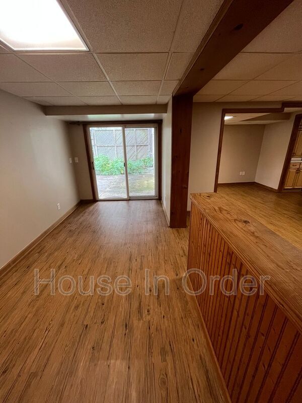 Foto del edificio - 12 Looking Glass Ln