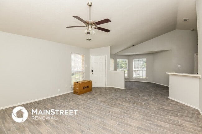 Foto del edificio - 1104 Maplewood Ln