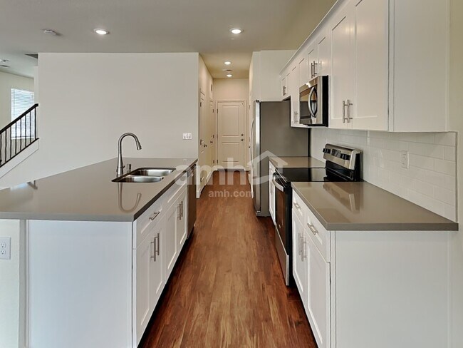 Building Photo - 8812 Tiger Tooth Avenue