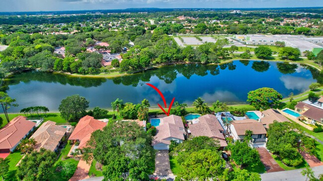Foto del edificio - 6458 Sweet Maple Ln