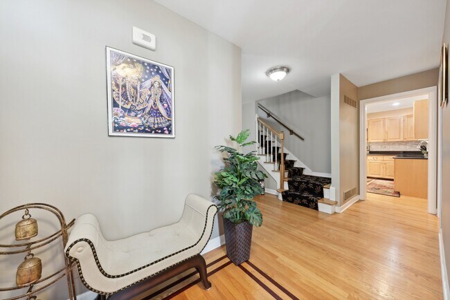 Building Photo - 1483 Shire Cir