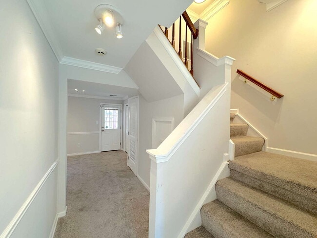 Building Photo - Inviting Suburban Retreat with Spacious Layout and Timeless Hardwood Flooring