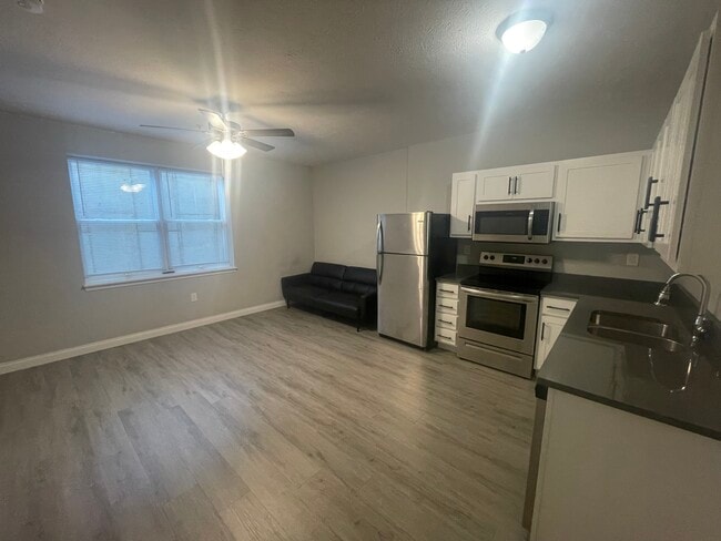 Living Room/Kitchen - Grant Street Lofts
