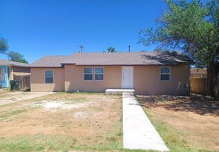 Building Photo - 128 E Manana Blvd