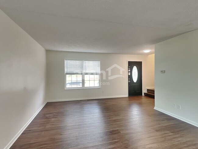 Foto del edificio - 4233 Mallard Dr