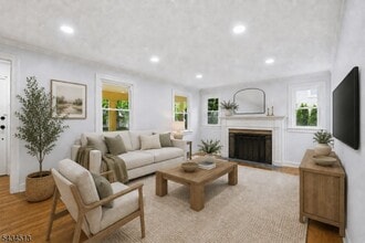 Building Photo - 271 Fuller Terrace