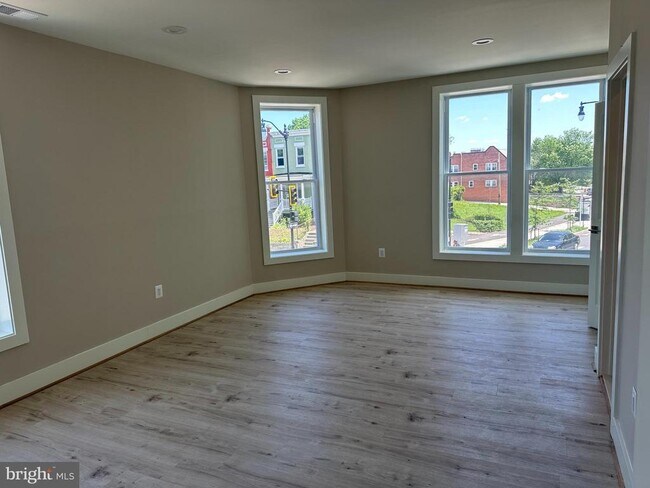 Foto del edificio - 234 15th St NE