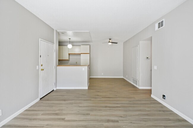 Foto del edificio - 27648 Susan Beth Way