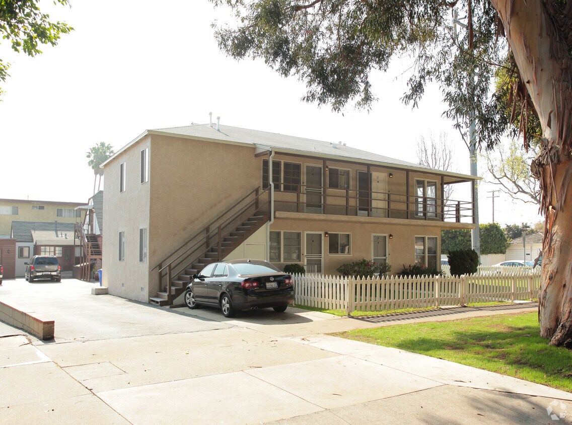 Building Photo - 2301 14th St