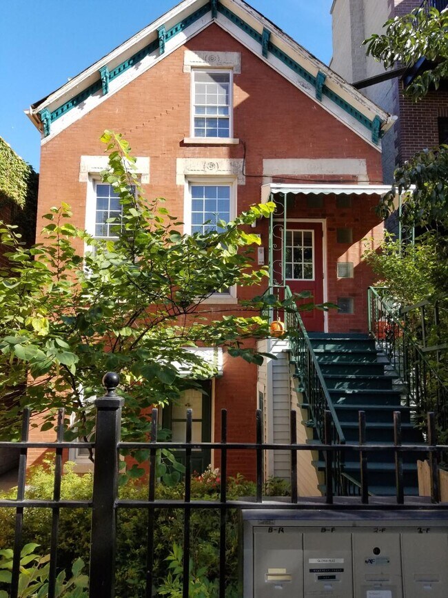 Building Photo - 2361 N Lister Ave