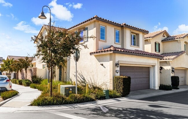 Building Photo - Beautiful Home in Hyde Park Community