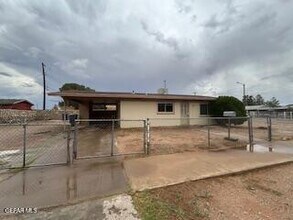 Building Photo - 10256 Alcan St