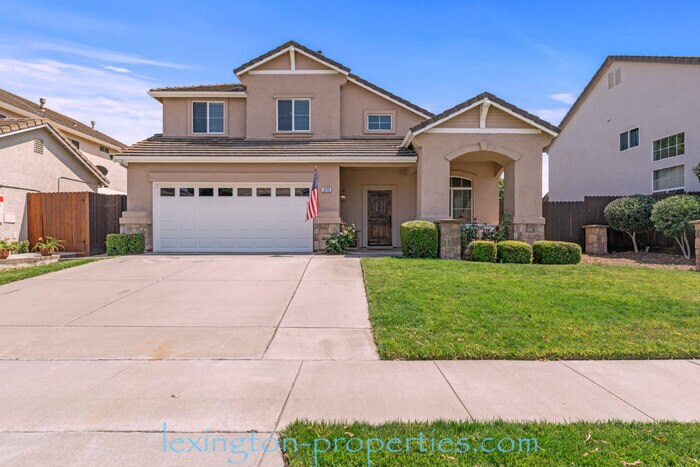 Primary Photo - Gorgeous, 3Bed/2.5Bath, Home in Bridgeway ...