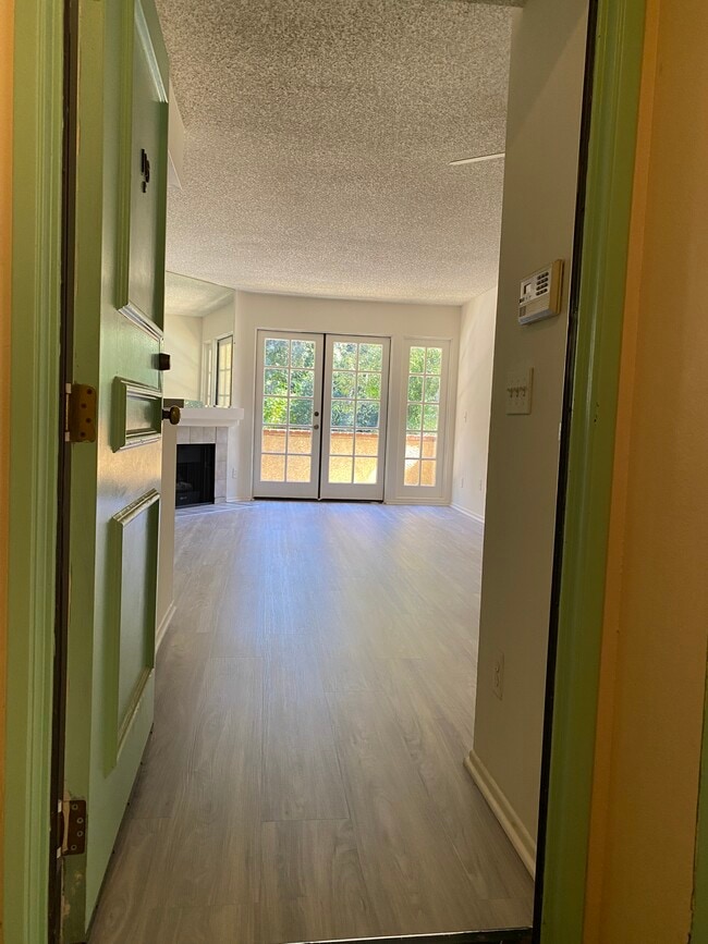 1 dormitorio, 2 baños - 750 - Sala de estar - A & J Investments