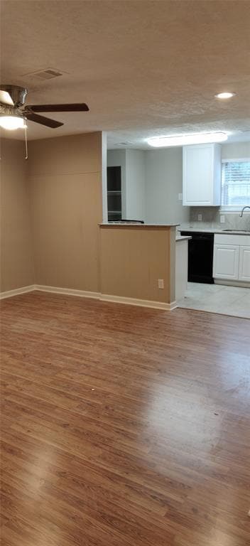 Building Photo - 3719 Westhampton Dr