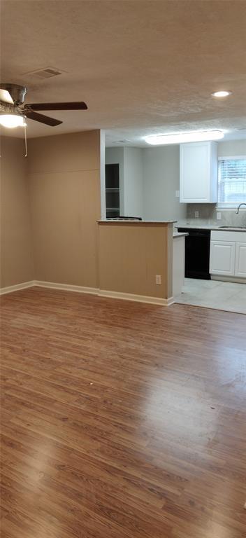 Foto del edificio - 3719 Westhampton Dr