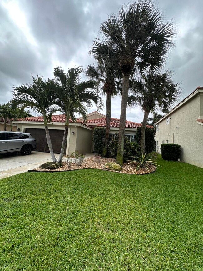 Building Photo - 8202 White Rock Cir