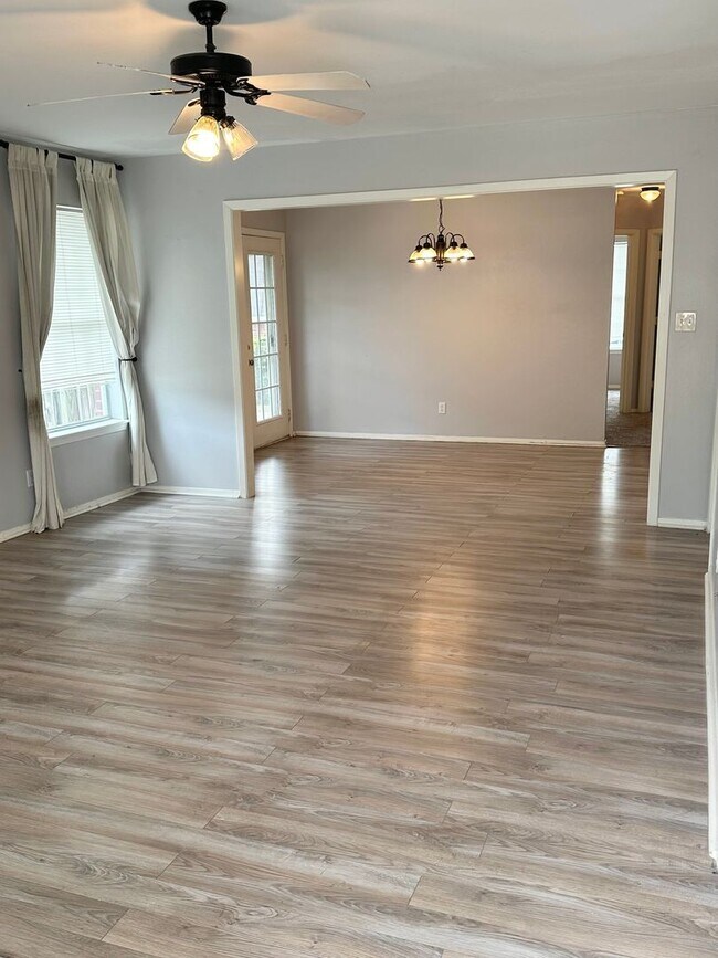 Foto del edificio - 2 Bedroom Home in Lindale ISD!