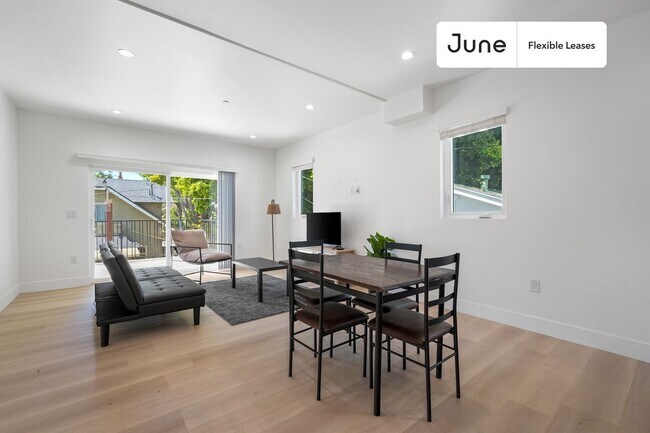 Foto del edificio - 1321 N June St