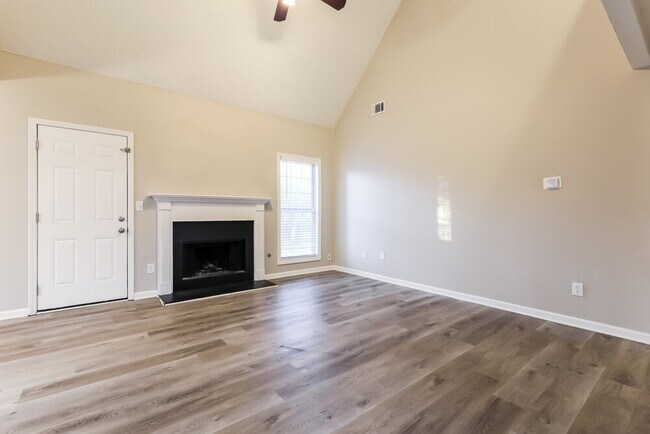 Building Photo - 1461 Starling Ct