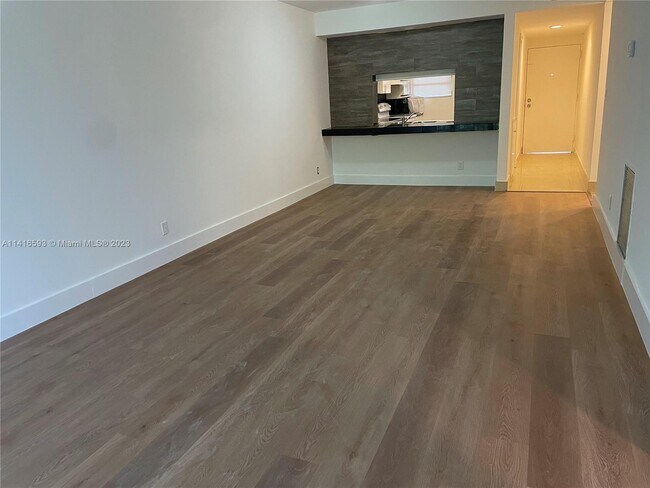Building Photo - 8419 Forest Hills Dr