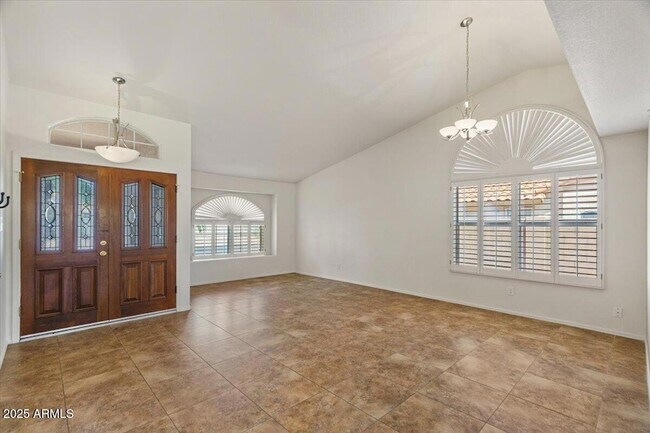 Foto del edificio - 5709 E Gelding Dr