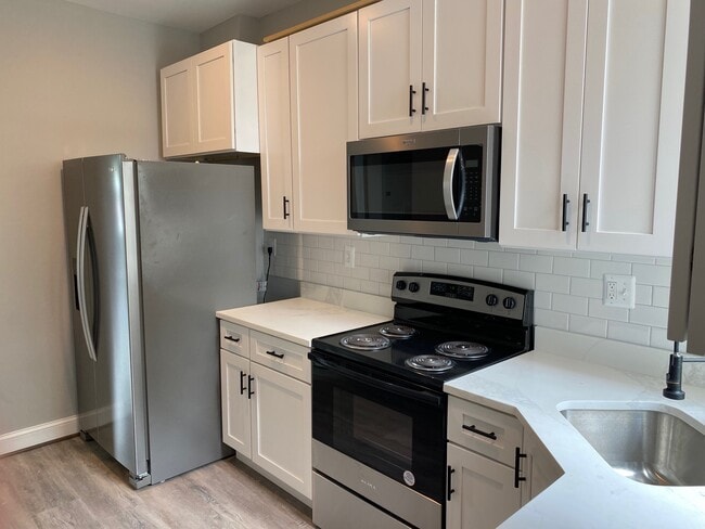 Photo - 2311 Anoka Ave Apartment