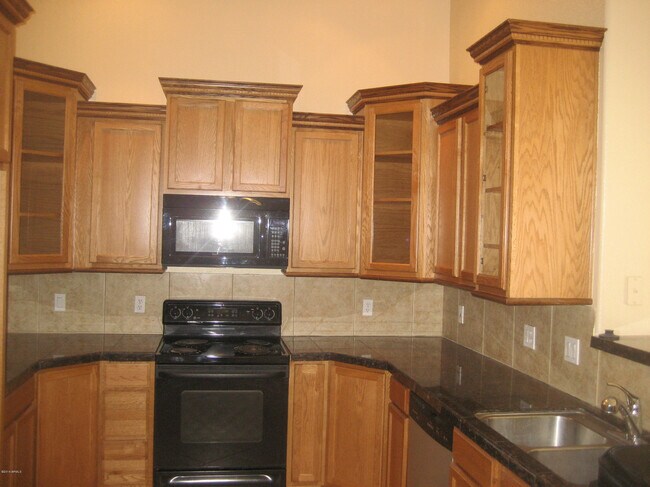 Foto del edificio - 7315 W Eugie Ave