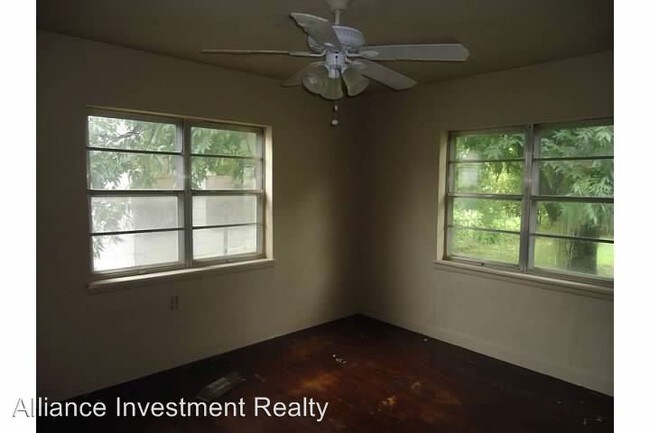 Building Photo - 3 br, 1 bath House - 1204 NW 92nd