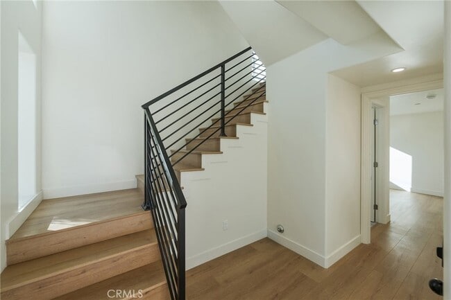 Foto del edificio - 714 1/2 Chestnut Avenue Unit