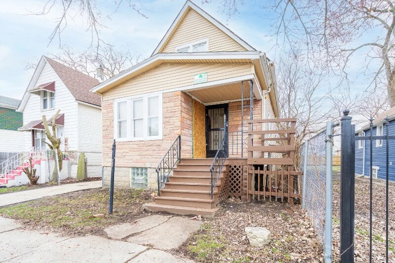 321 W 105th St, Chicago, IL 60628 House Rental in Chicago, IL