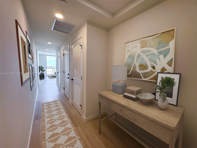 Building Photo - 333 N New River Dr E