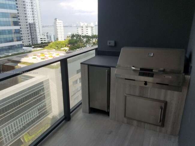 Foto del edificio - 1451 Brickell Ave