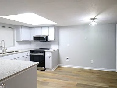 Foto del edificio - 102 Westcliff Cir