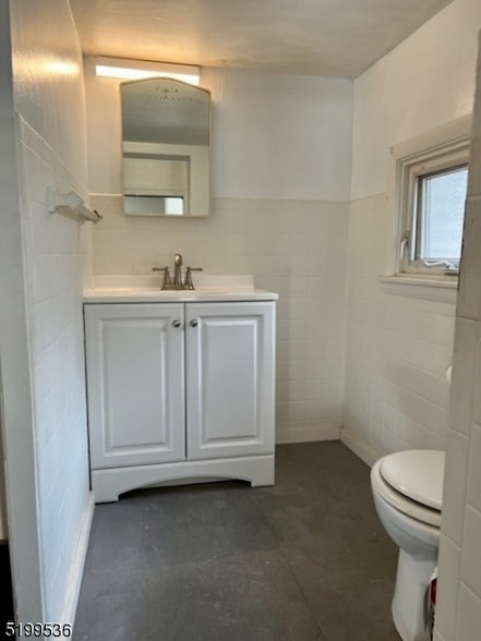 Building Photo - 175 Green Pond Rd