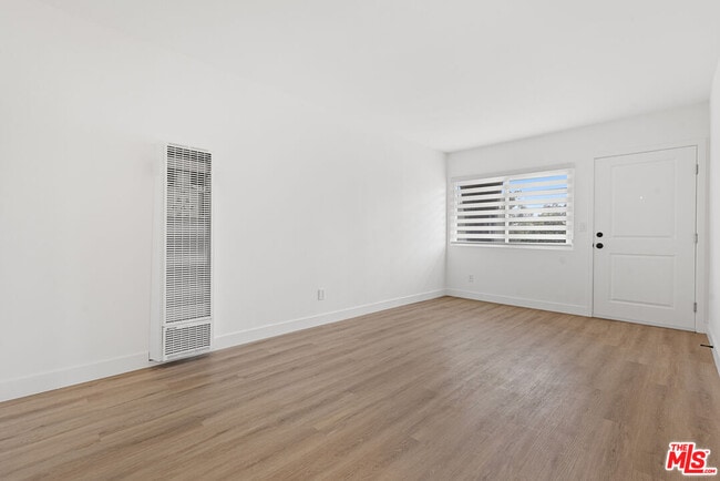 Building Photo - 1743 9th St