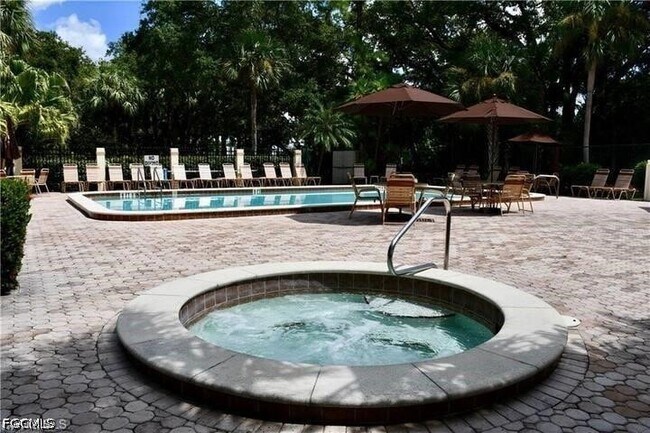 Foto del edificio - 15126 Parkside Dr