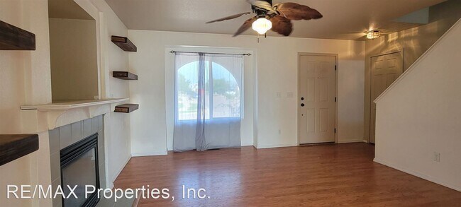 Building Photo - 4 br, 3.5 bath House - 3241 Viero Dr