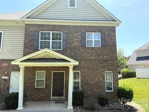 Building Photo - 11504 Amarone Dr