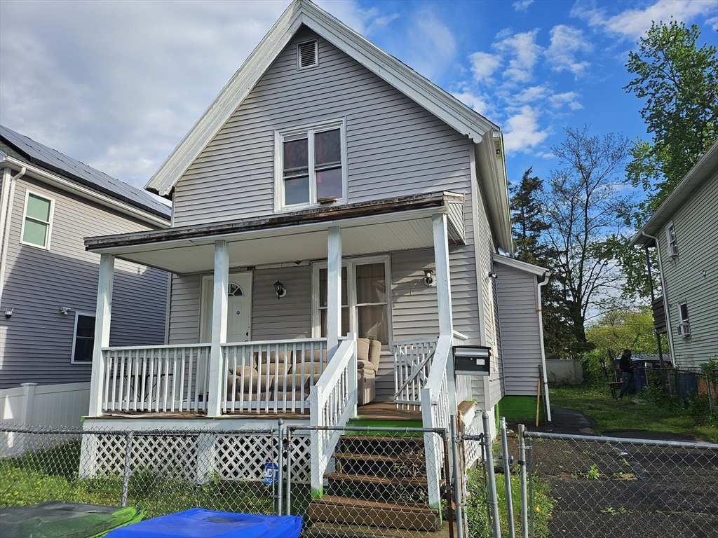 Foto principal - 241 Tyler St