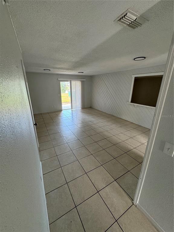 Building Photo - 2434 Rio Pinar Lakes Blvd